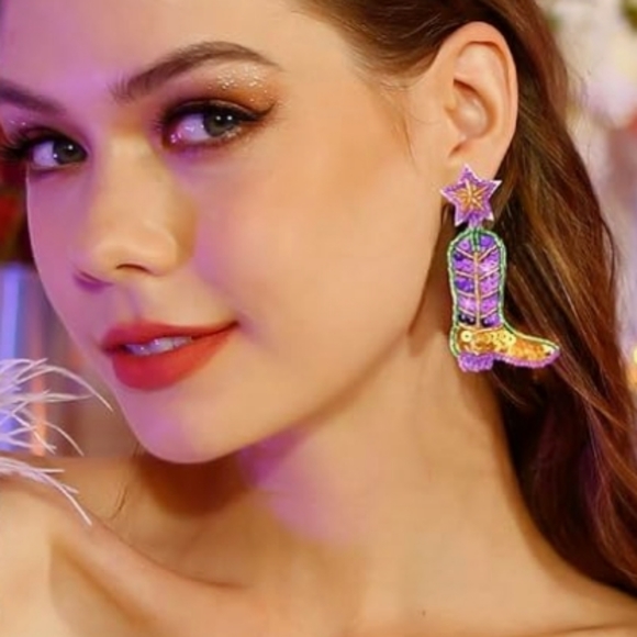 Cowgirl Boots Earrings Mardi Gras Earrings Western Beaded New Orleans Nola - Picture 5 of 9